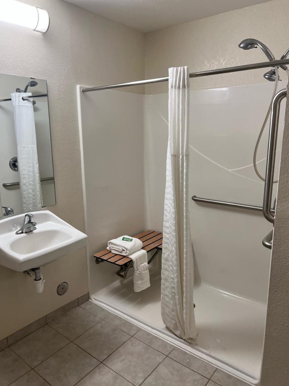Grandstay Hotel & Suites Becker Dış mekan fotoğraf